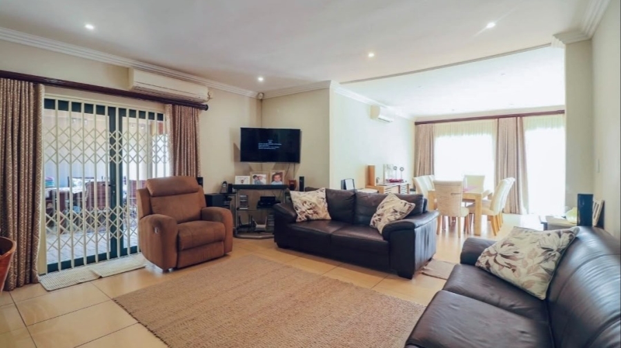 5 Bedroom Property for Sale in Protea Park North West